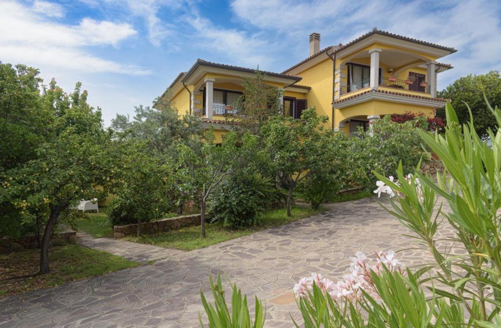 Residence Agrifoglio Monte Petrosu Eksteriør bilde